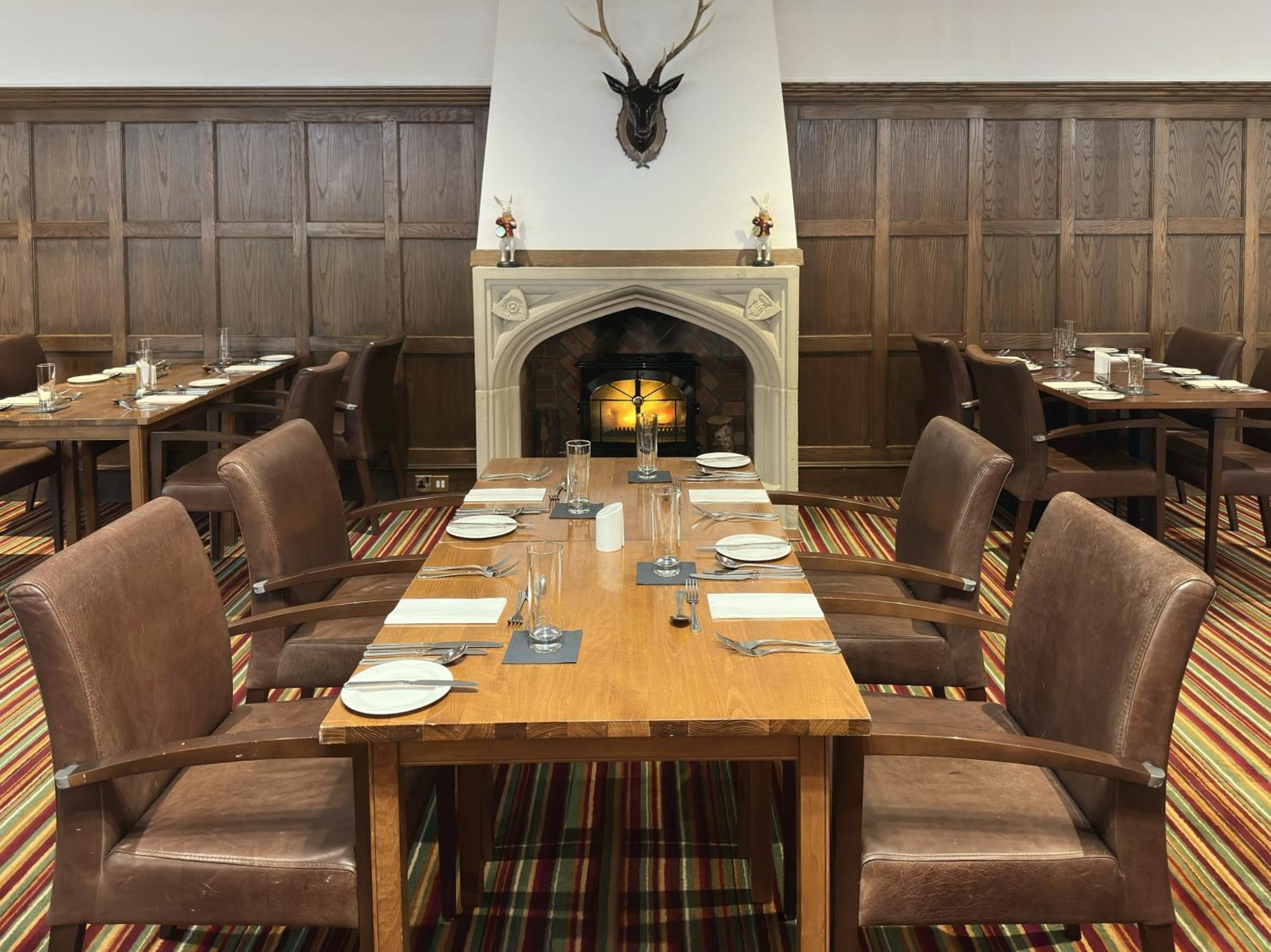 The Aberdeen Dyce Hotel Zewnętrze zdjęcie