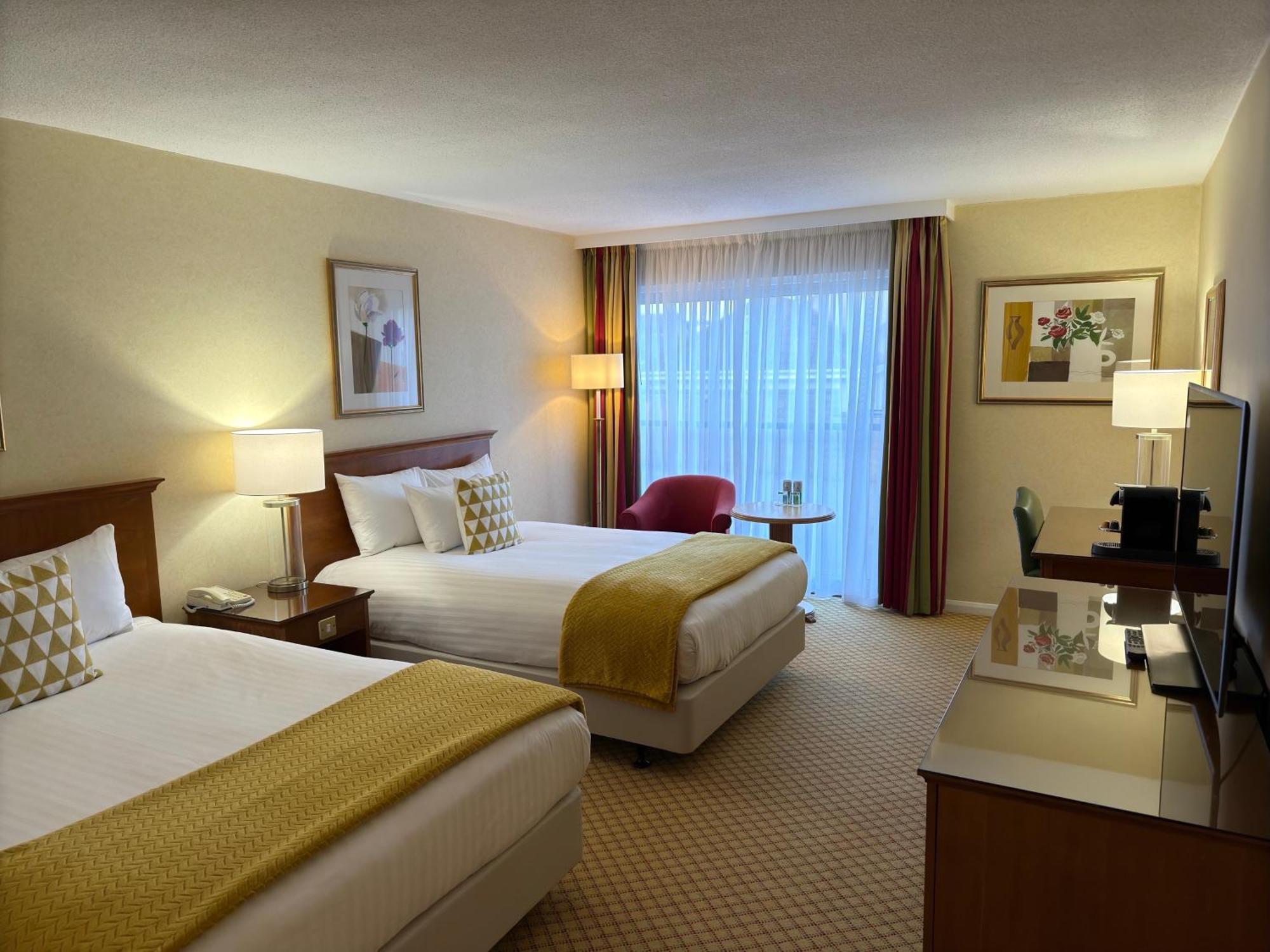 The Aberdeen Dyce Hotel Zewnętrze zdjęcie